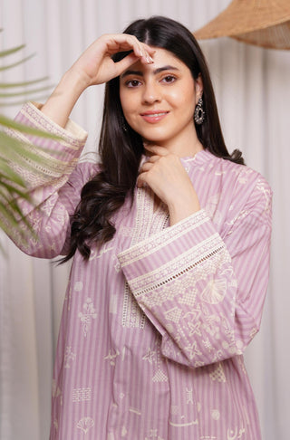 Shopmanto UK, Pakistani urdu calligraphy clothing brand manto UK ready to wear women one piece sukoon (peace) soft lilac eastern long urdu straight shirt kurta