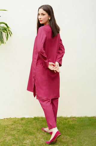 Shopmanto UK, Pakistani urdu calligraphy clothing brand manto UK ready to wear two piece magenta wash n wear lucknow coord set with long shirt and straight pants