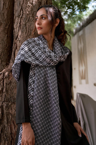 Shopmanto UK, manto UK, manto pakistani clothing brand, urdu calligraphy clothes, manto UK ready to wear black and white urdu manto blocks silk stole scarf, pakistani urdu silk scarf stole