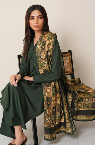 Shopmanto UK, Pakistani urdu calligraphy clothing brand manto UK ready to wear one piece jugnu (firefly) royal green odhni dupatta scarf shawl