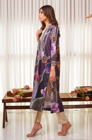 Shopmanto UK, manto UK, manto pakistani clothing brand, manto pakistan, urdu calligraphy clothes, manto UK women one piece dhanak (rainbow) long crepe shrug shades of purple, manto crepe collection