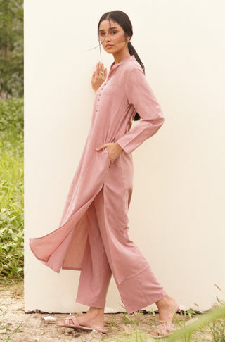 Shopmanto UK, Pakistani urdu calligraphy clothing brand manto UK ready to wear two piece kalidaar (flared long dress) mauve pink coord set with long flared shirt and straight pants