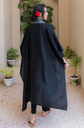 Shopmanto UK, Pakistani urdu calligraphy clothing brand manto UK ready to wear women one piece shahkaar (masterpiece) black and teal cape outerwear shrug