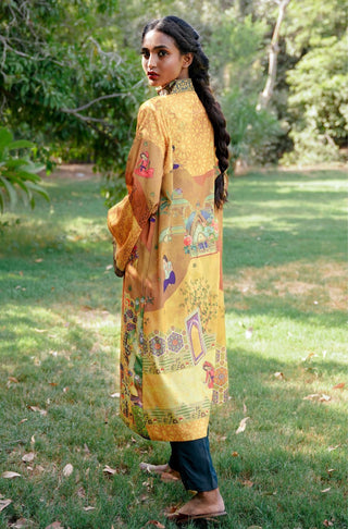 Shopmanto UK, Pakistani urdu calligraphy clothing brand manto UK ready to wear one piece kahaani (tale of love) amber yellow outerwear long shrug cape