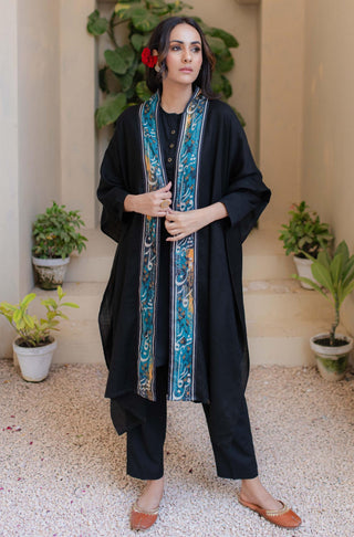 Shopmanto UK, Pakistani urdu calligraphy clothing brand manto UK ready to wear women one piece shahkaar (masterpiece) black and teal cape outerwear shrug