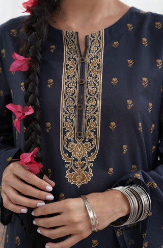 Shopmanto UK, Pakistani urdu calligraphy clothing brand manto UK ready to wear women three piece printed cotton qadr (value of appreciation) black and golden brown coord set with black printed long shirt kurta printed straight pants and golden brown shawl dupatta scarf