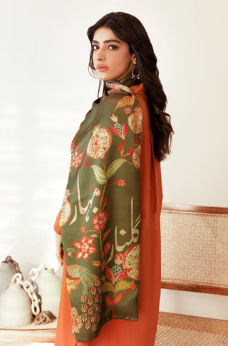 Shopmanto UK, manto pakistani clothing brand, urdu calligraphy clothes, manto UK ready to wear gulnaar (fruit flora) green urdu silk stole scarf, pakistani urdu silk scarf stole