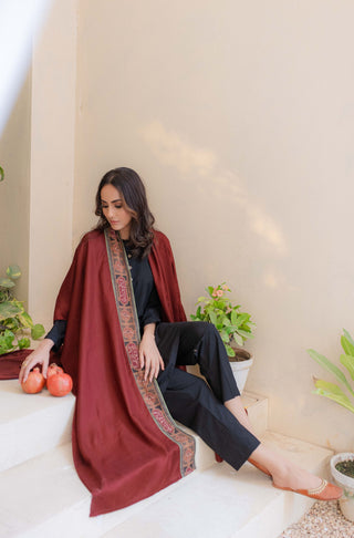 Talaash (Search) - Maroon and Green Cape - Manto UK